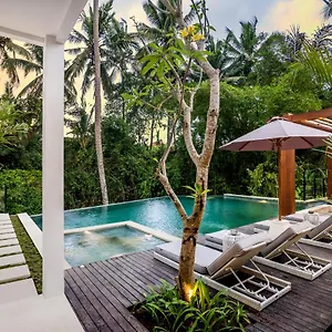 https://villa-oasis.ubudhotelsnow.com