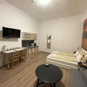 https://mano-guesthouse-budapest.inbudapesthotels.com
