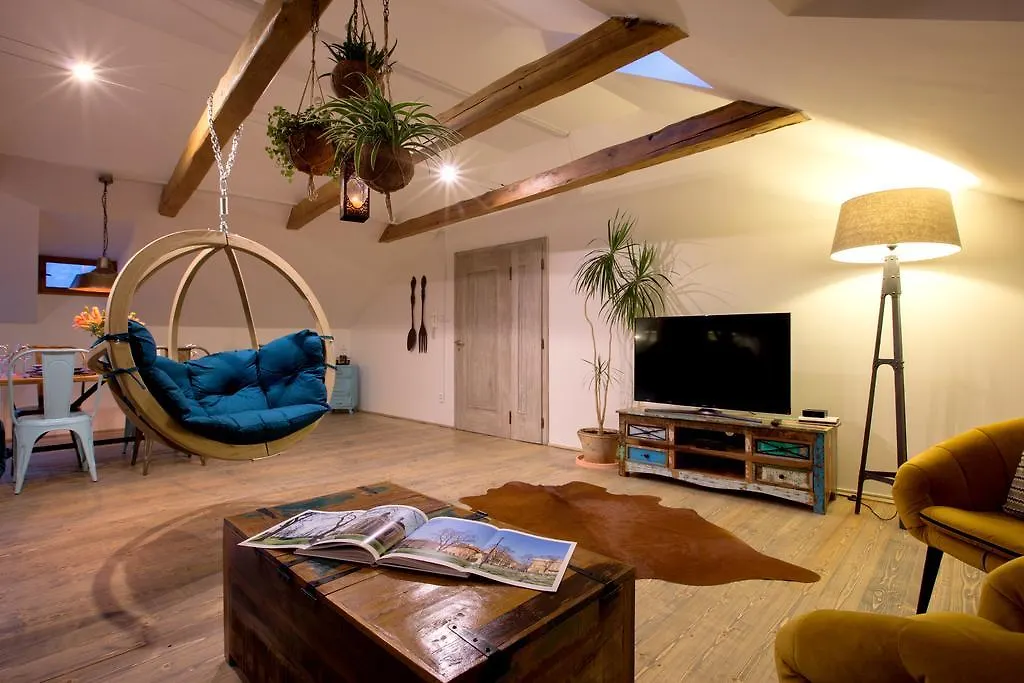 Bohemian Chic 2 Bedroom 2 Bathroom Loft With Hanging Chair Prague